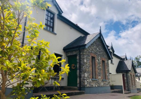 3 bedroomed home just 15 mins walk from Kenmare town